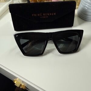 Privé Revaux Black Cat-Eye Sunglasses